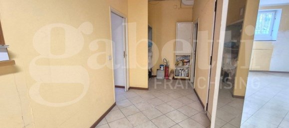 Lagerhaus in Rome, Italy 92m², Nr. 114920 4