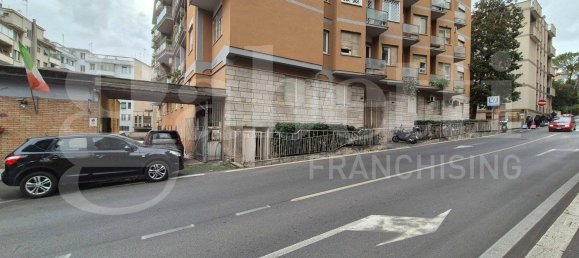 Lagerhaus in Rome, Italy 92m², Nr. 114920 23