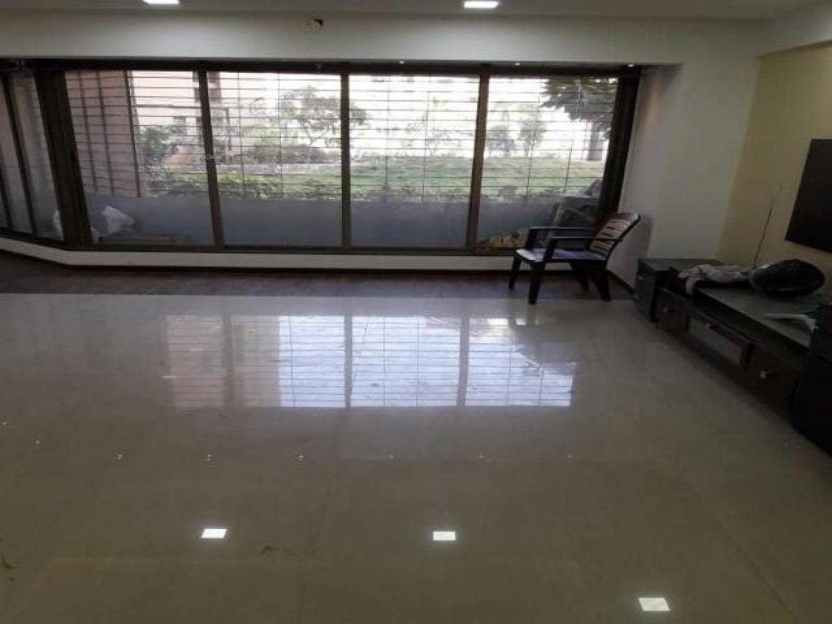 4 bedrooms House in Mumbai, India No. 47224