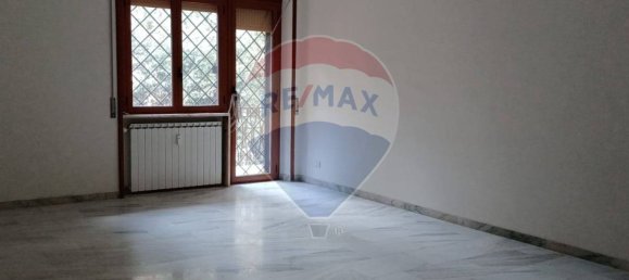 Apartamento de 4 dormitorios en Rome, Italy No. 89289 6