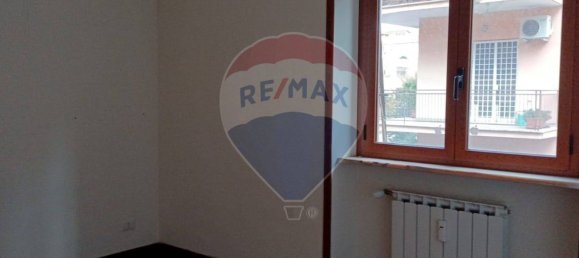 Apartamento de 4 dormitorios en Rome, Italy No. 89289 9