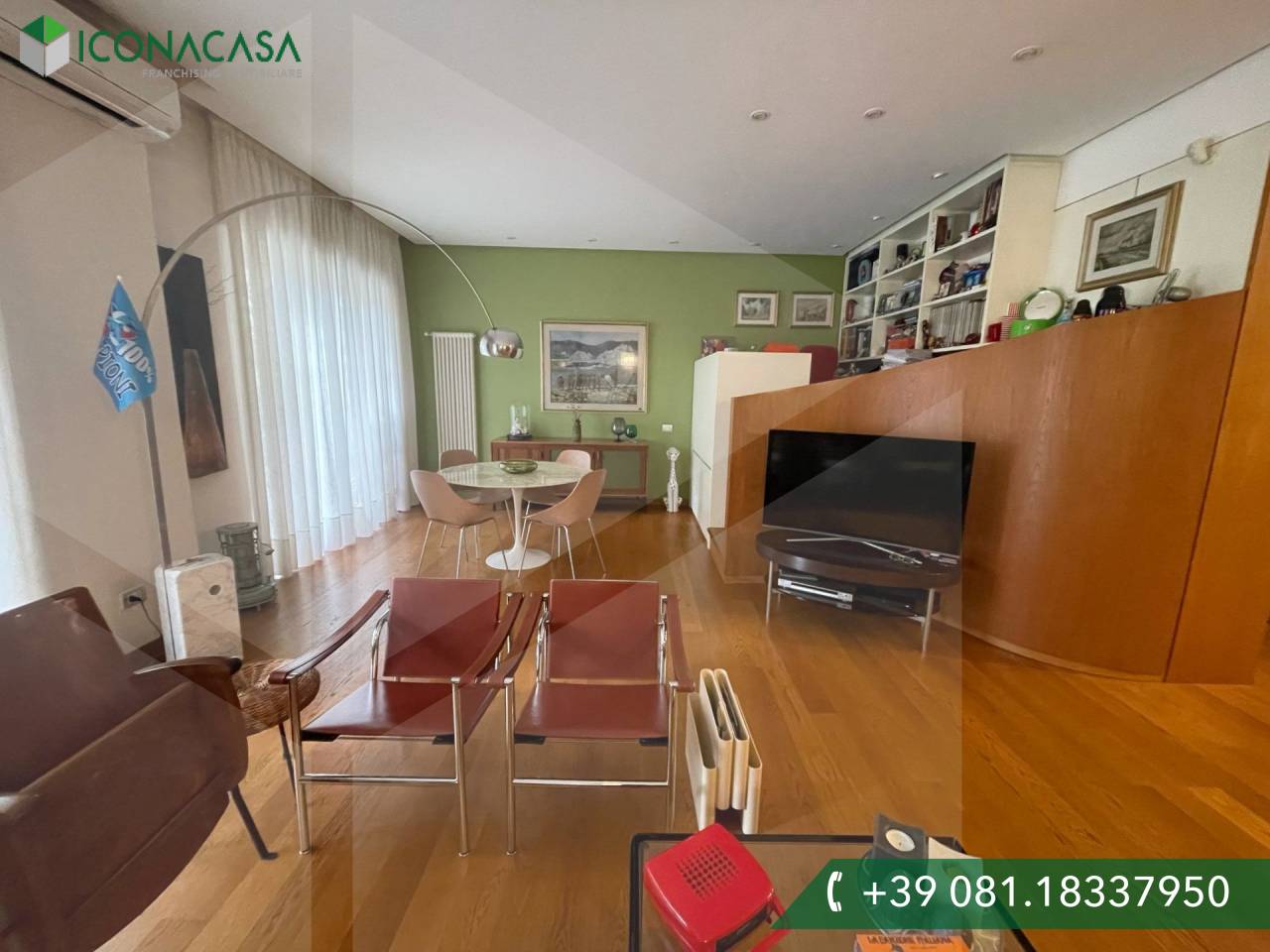 4 rooms Apartment in Naples, Italy No. 21243