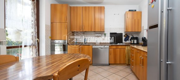 3 rooms Duplex in Madone, Italy No. 269718 9