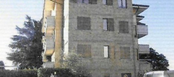 Apartamento de 5 divisões em Limbiate, Italy N.º 4090 23