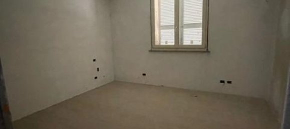 3 rooms House in Pontenure, Italy No. 86848 7