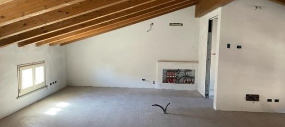 3 rooms House in Pontenure, Italy No. 86848 10