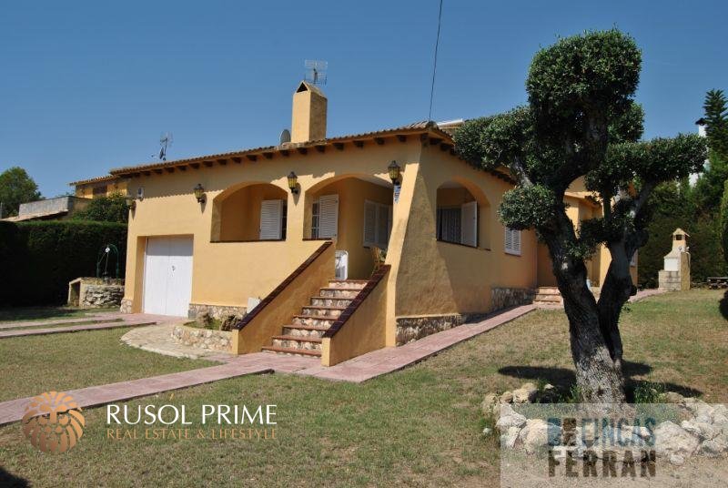 Дом с 4 спальнями в Кома-Руга, Испания № 351