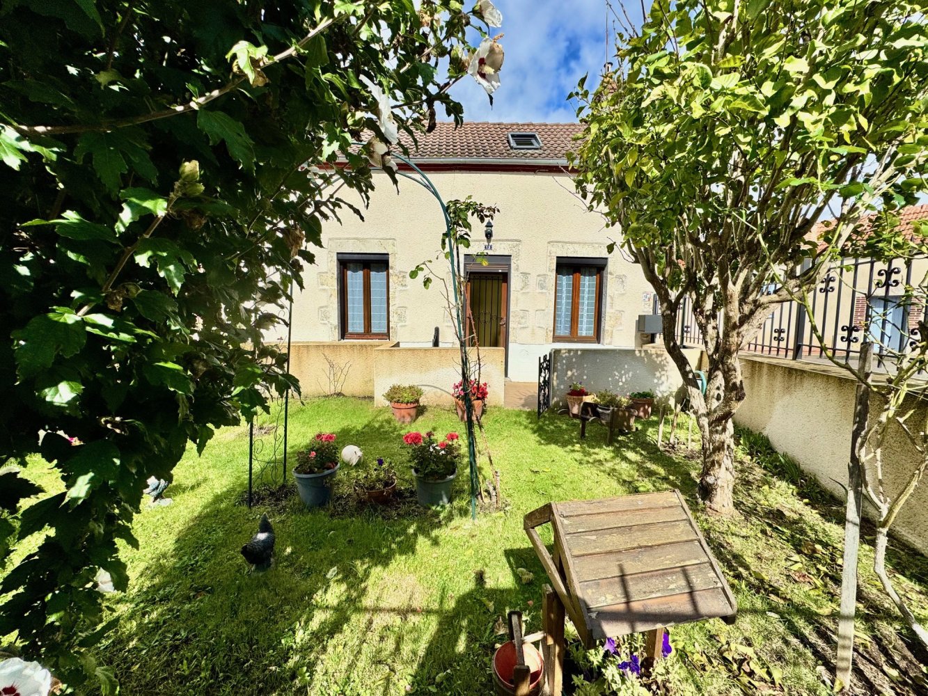 2 chambres Maison à Briare, France No. 235183