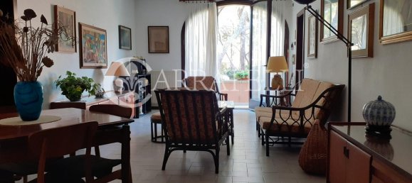 8 rooms Apartment in Castiglione della Pescaia, Italy No. 81800 3