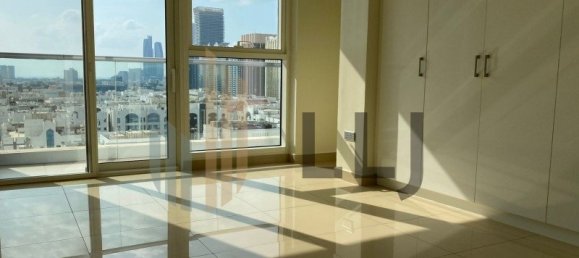 3 bedrooms Apartment in Al Khalidiya, UAE No. 52822 11