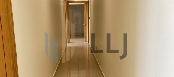 3 bedrooms Apartment in Al Khalidiya, UAE No. 52822 9
