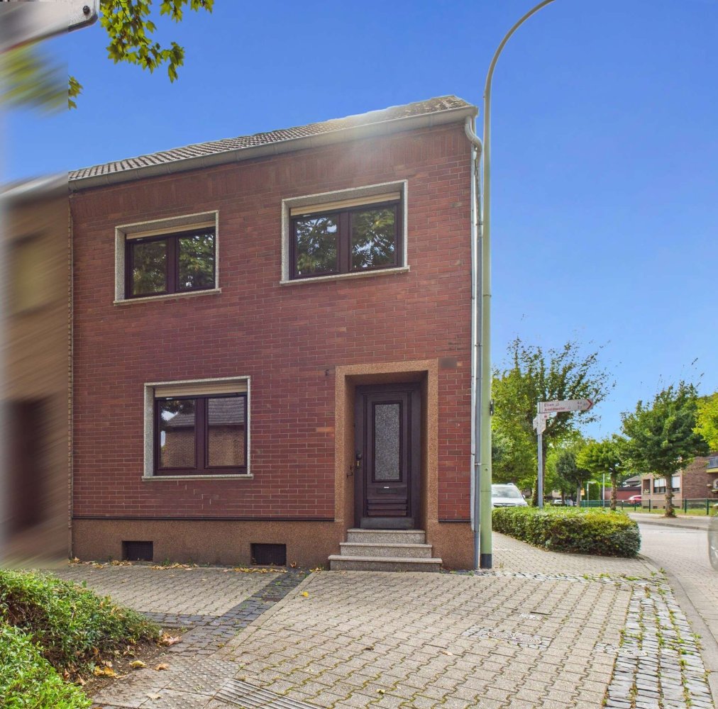 3 bedrooms Townhouse in Duren, Germany No. 332013