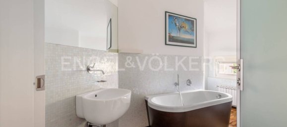 3 غرف نوم شقة في Varese, Italy رقم 220357 14