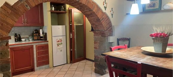 5 rooms Apartment in Castiglion Fiorentino, Italy No. 92324 17