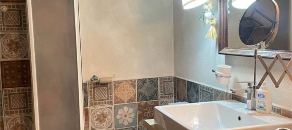 5 rooms Apartment in Castiglion Fiorentino, Italy No. 92324 5