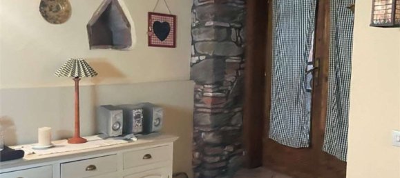 5 rooms Apartment in Castiglion Fiorentino, Italy No. 92324 15