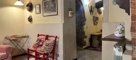 5 rooms Apartment in Castiglion Fiorentino, Italy No. 92324 14