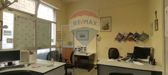 Oficina de 5 habitaciónes en Palermo, Italy No. 364464 14