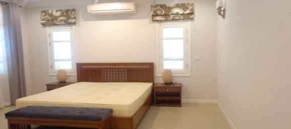 4 bedrooms Villa in Tay Ho, Vietnam No. 6320 12