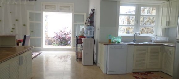 4 bedrooms Villa in Tay Ho, Vietnam No. 6320 10