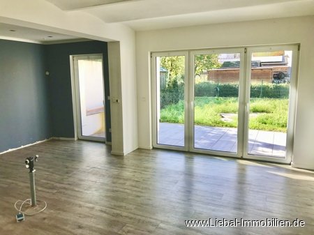 5 chambres Bâtiment à Barnim, Germany No. 41410