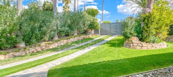 4 bedrooms Villa in Marbella, Spain No. 68061 32