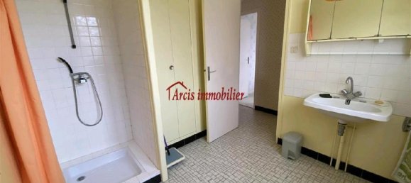 Casa T5 em Arcis-sur-Aube, France N.º 49494 7