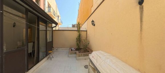 Квартира с 2 спальнями в Сиракузы, Италия № 310851 18