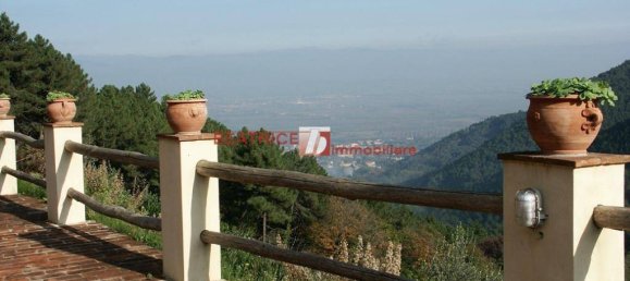 5 rooms House in Capannori, Italy No. 16951 2