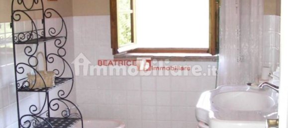 5 rooms House in Capannori, Italy No. 16951 17