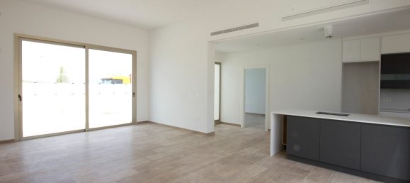 3 dormitorios apartamento en venta en El Campello, Alicante, Comunidad Valenciana, Spain № 365118 2