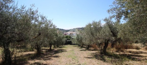 Земельный участок 1900м² в Монтесильвано, Италия № 288587 10