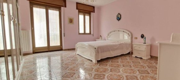 7 rooms Apartment in San Nicandro Garganico, Italy No. 120955 9