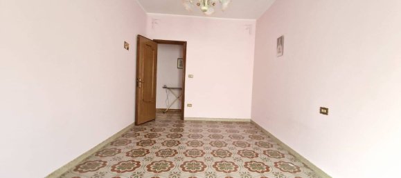 7 rooms Apartment in San Nicandro Garganico, Italy No. 120955 11