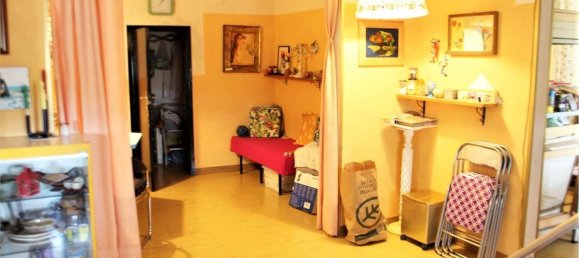 1000m² Building in Calcinaia, Italy No. 119319 11