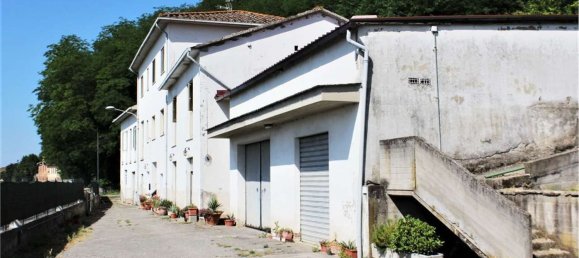 1000m² Building in Calcinaia, Italy No. 119319 20