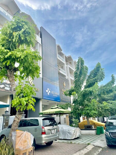 100m² Townhouse in District 7, Vietnam No. 13195