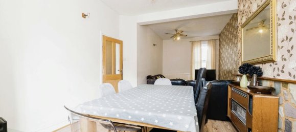 3 Schlafzimmer Haus in Manor Park, United Kingdom, Nr. 11412 6