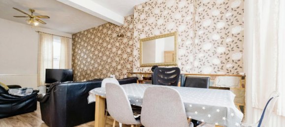 3 Schlafzimmer Haus in Manor Park, United Kingdom, Nr. 11412 5