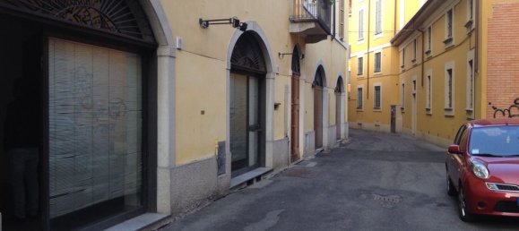 100m² Commercial property in Cremona, Italy No. 334527 2