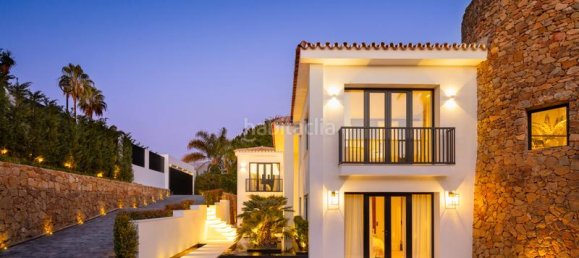 5 bedrooms Villa in Marbella, Spain No. 110341 18