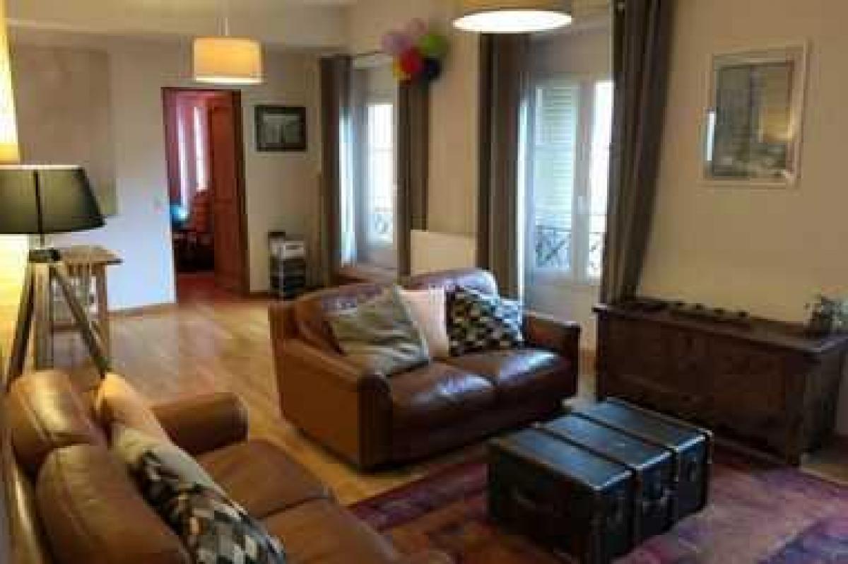 3 bedrooms Condo in Foix, France No. 33977