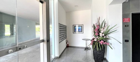 1 bedroom Apartment in Brescia, Italy No. 378748 5