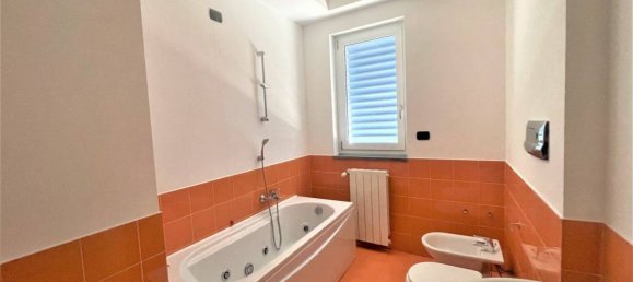 1 bedroom Apartment in Brescia, Italy No. 378748 15
