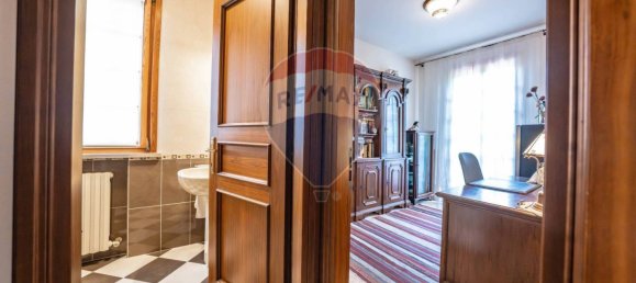 3 bedrooms Villa in Ferrara, Italy No. 340708 36