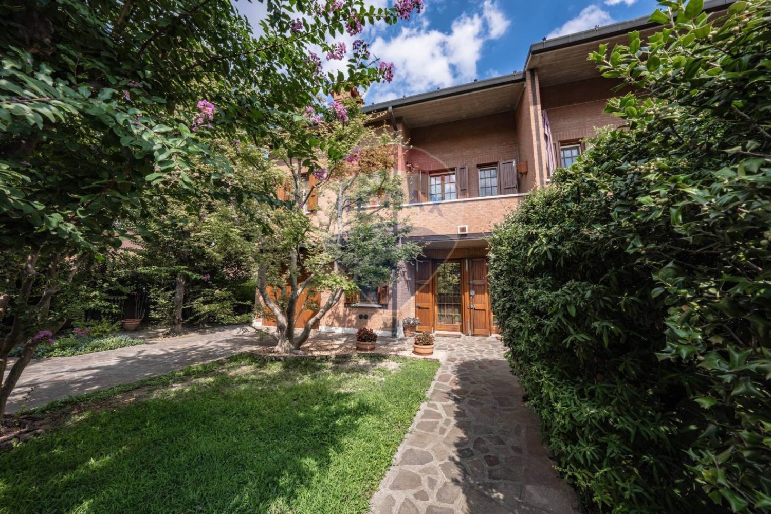 3 bedrooms Villa in Ferrara, Italy No. 340708