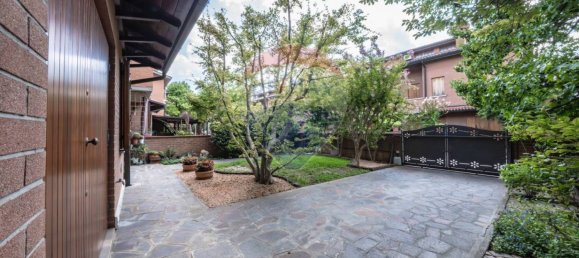 3 bedrooms Villa in Ferrara, Italy No. 340708 4