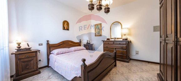 3 bedrooms Villa in Ferrara, Italy No. 340708 46