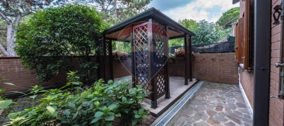 3 bedrooms Villa in Ferrara, Italy No. 340708 11