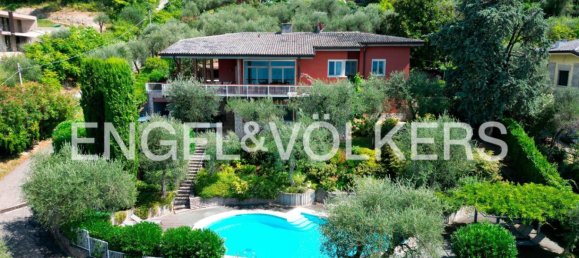 Villa T4 em Torri del Benaco, Italy N.º 360660 12